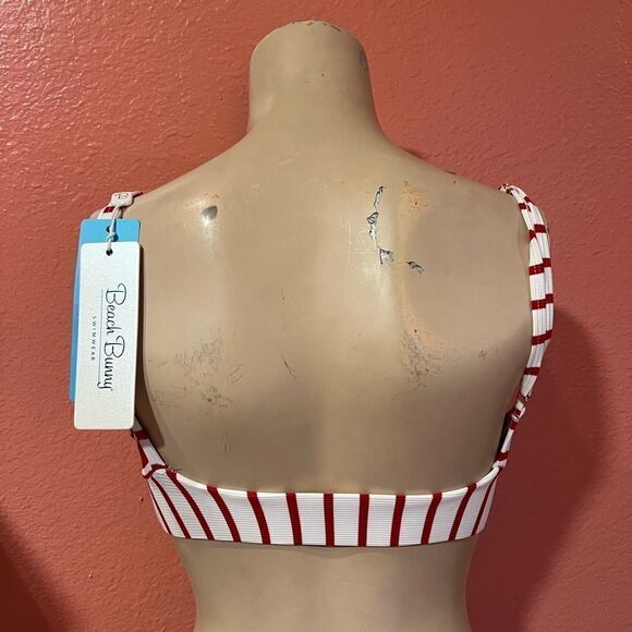 BEACH BUNNY TOP!! - Picture 4 of 6